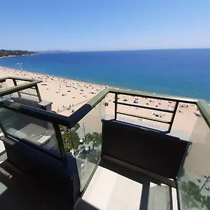 apartamento-vistas-mar-primera-linea-playa.topcostabravahotels.com/